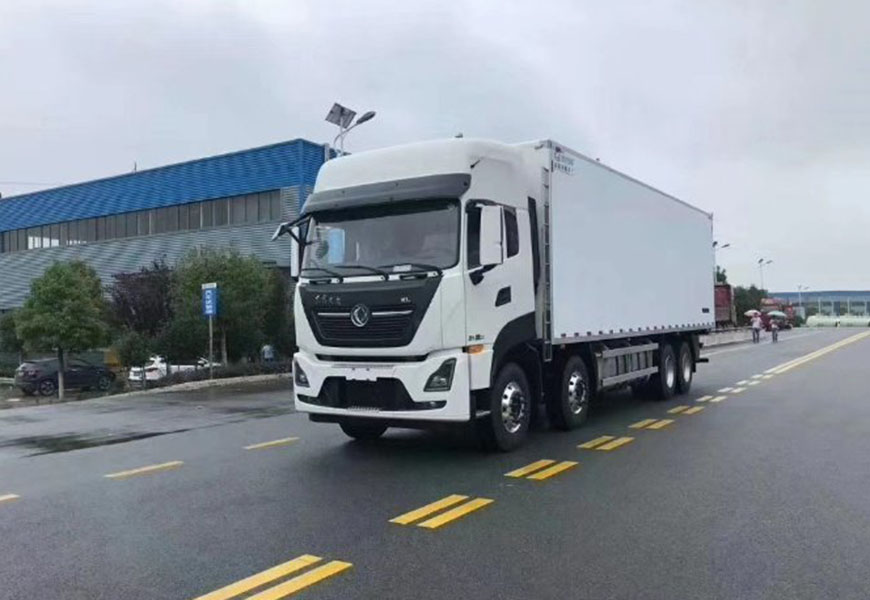 國六東風(fēng)天龍前四后八冷藏車
